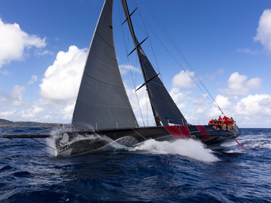 Il Mostro au près le long de Saint-Barthélemy